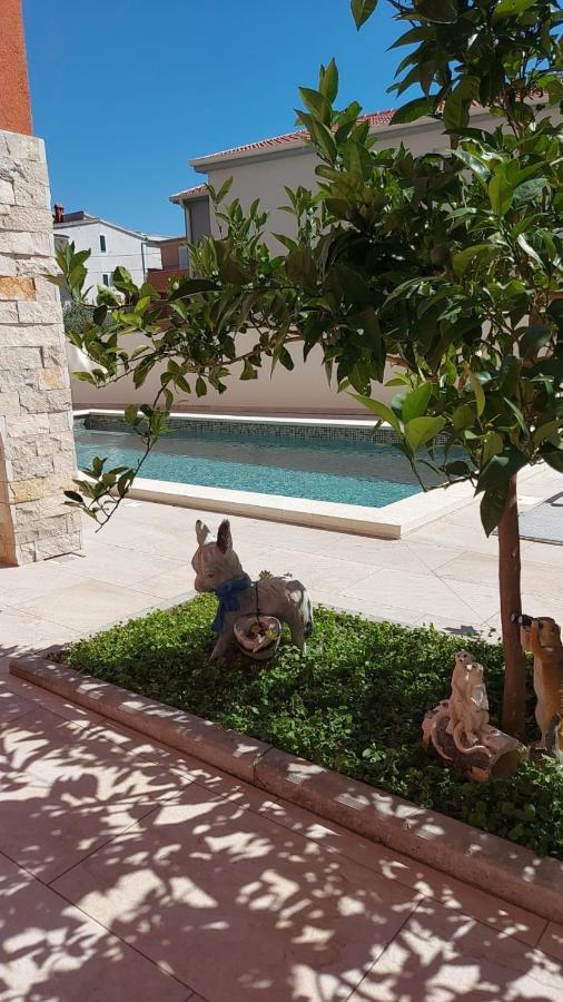 Villa J&J Apartments Residence With Swimming Pool Podstrana Exterior photo